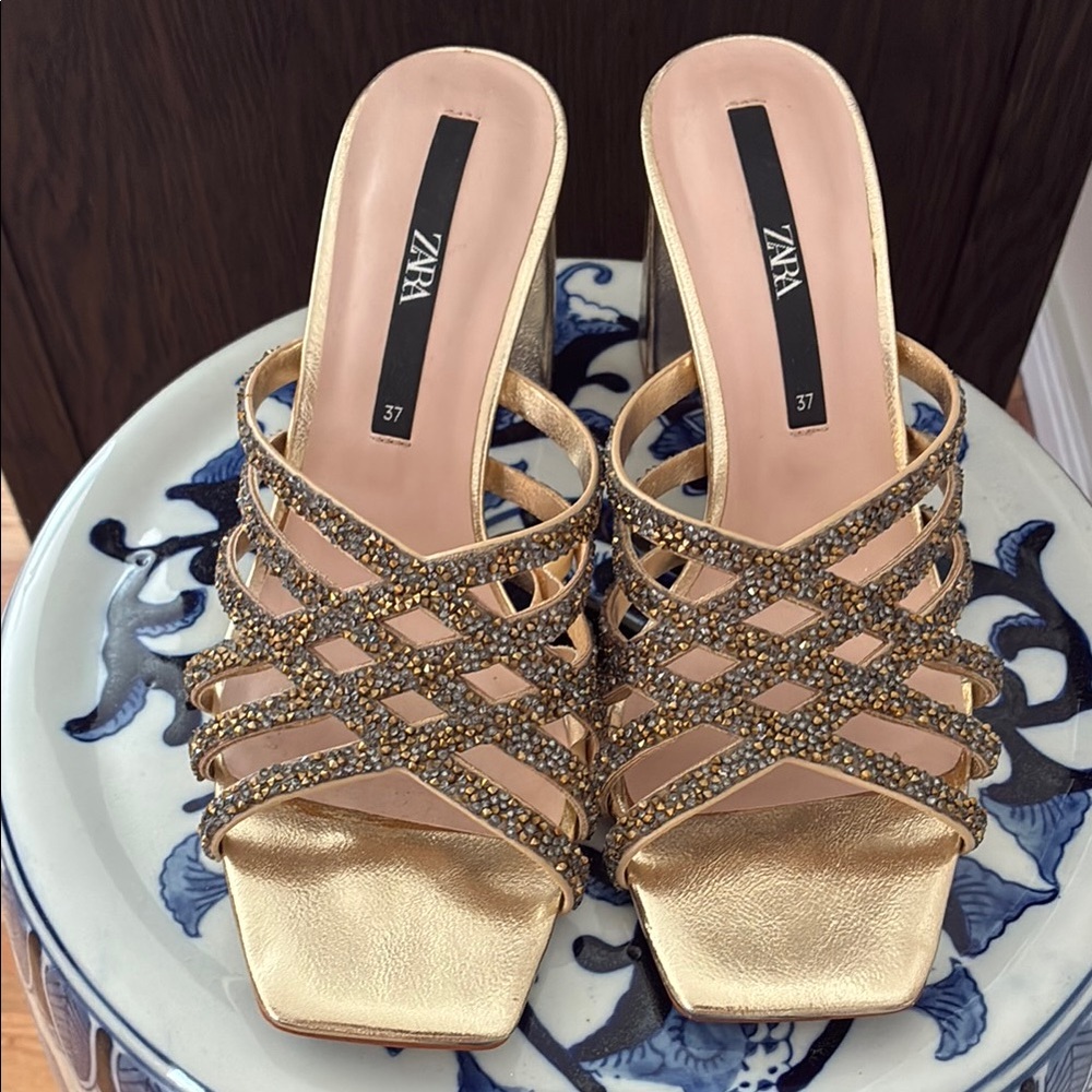 Zara Gold Heels Sleek Design